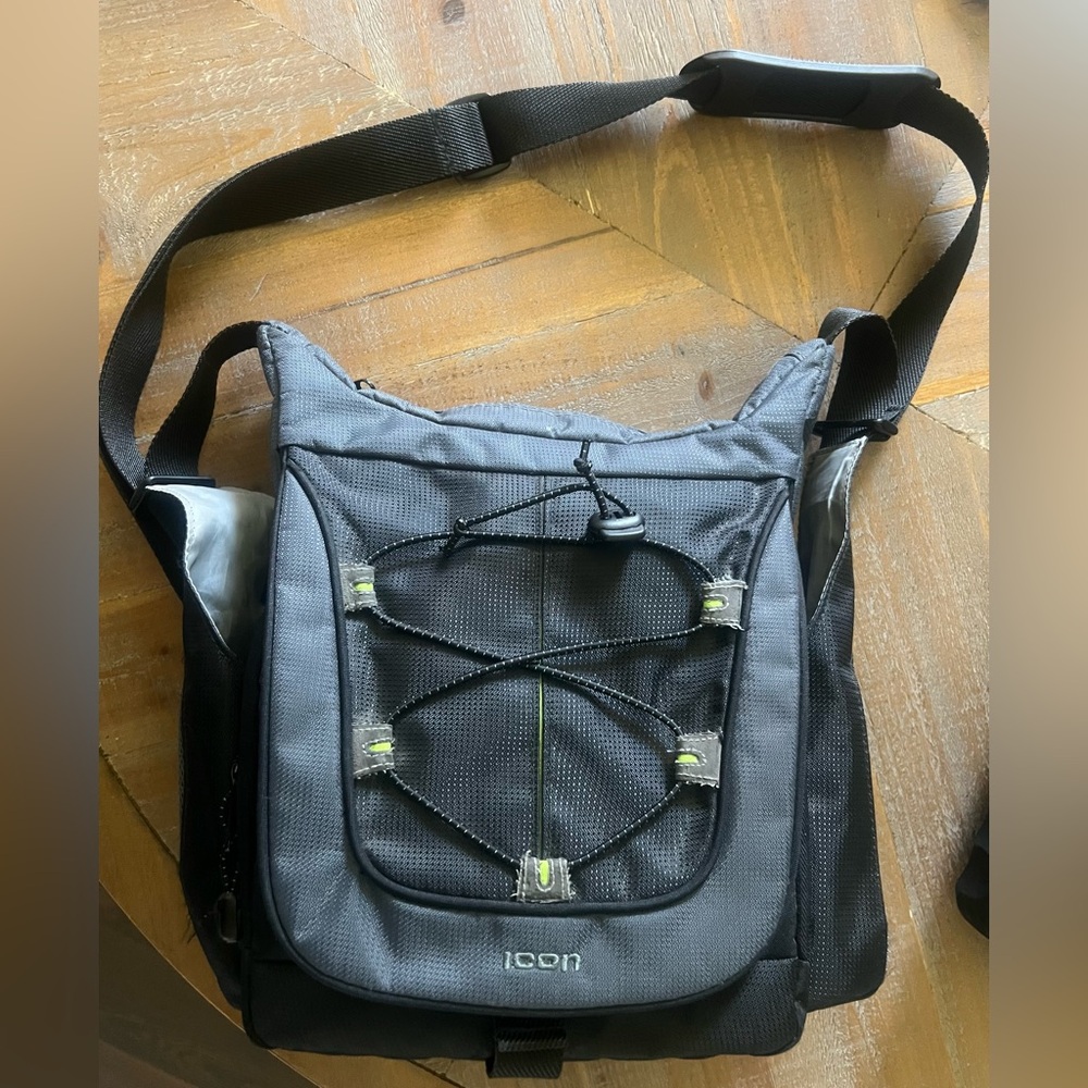 ICON‎ Camcorder Camera Bag Case Tote Messenger Bag